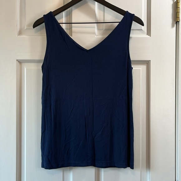 Willi Smith Navy Blue Double V Neck Tank - Size Small - Picture 3 of 5